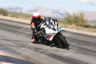 media/Nov-16-2025-Race Pace (Sun) [[8c5fa54630]]/Verified Riders/4-Turn 3 Inside (1050am)/